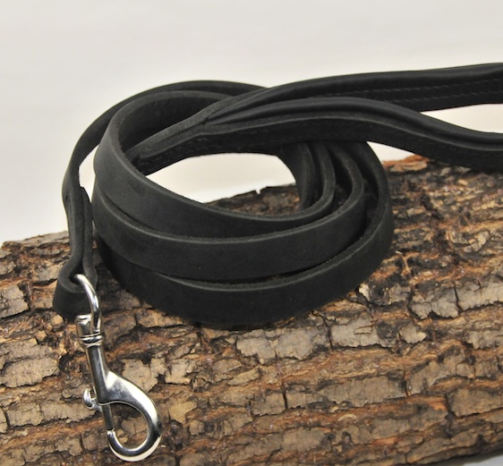 Soft Touch Black Padded Handle Leather Dog Leash D T